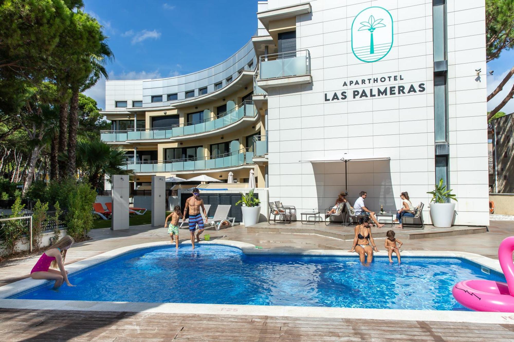 Aparthotel Las Palmeras กาสเตย์เดเฟลส์ ภายนอก รูปภาพ